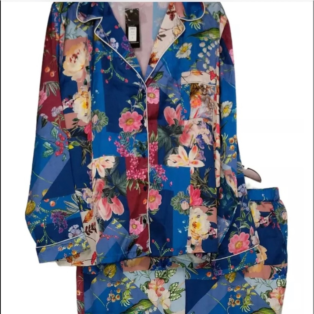NWT Tolani Pajama Set